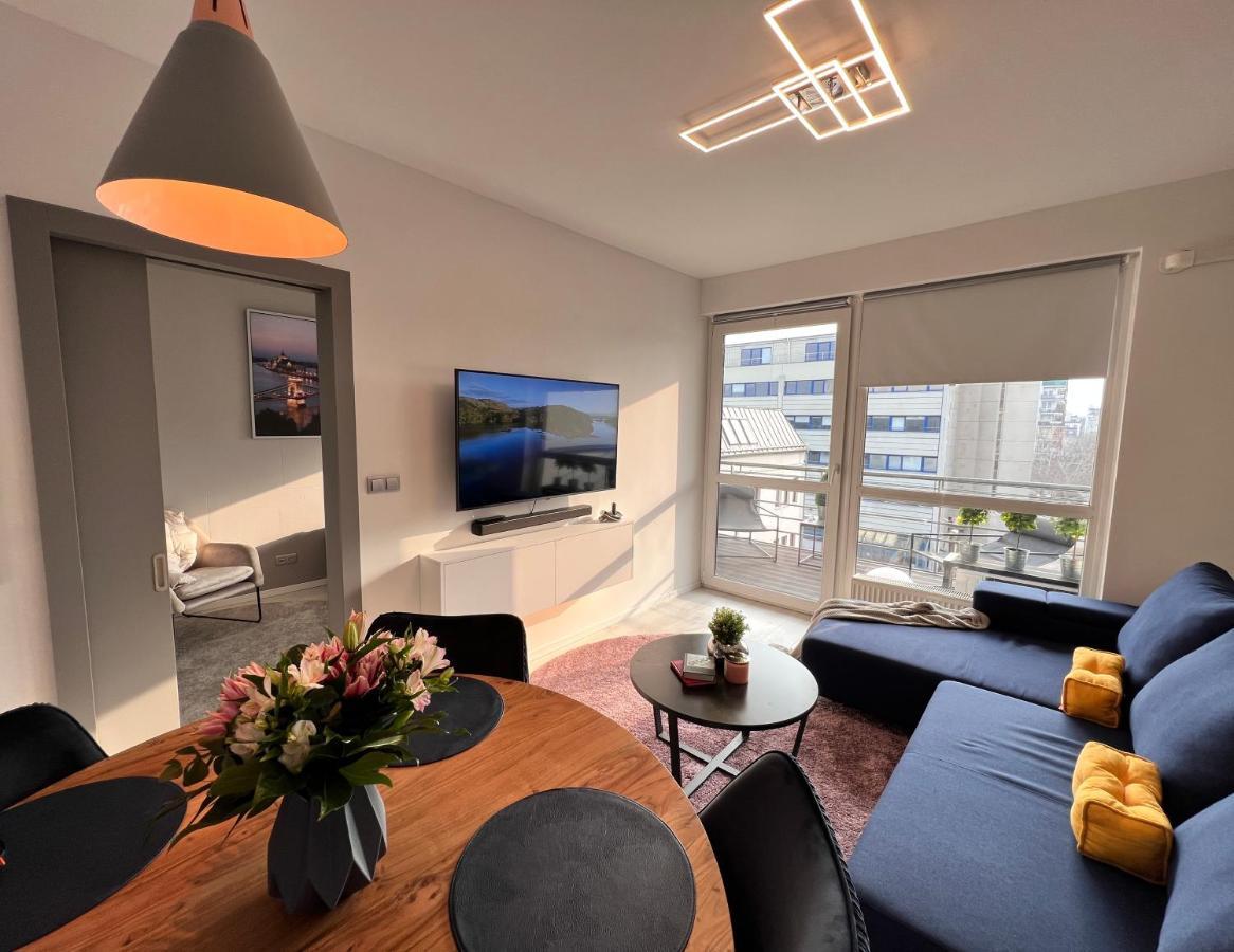 Suiteangel - Luxury Design Condo With Free Garage ブダペスト エクステリア 写真