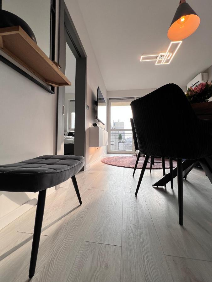 Suiteangel - Luxury Design Condo With Free Garage ブダペスト エクステリア 写真